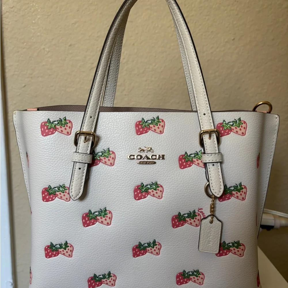 Coach Cream Tote with Strawberry Print - Picture 1 of 6